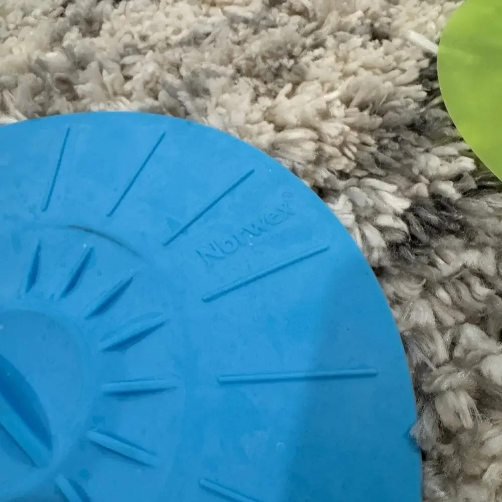 Norwex silicone lid covers